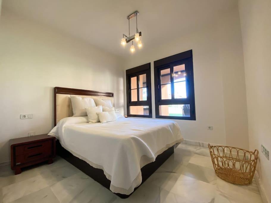 Ferienwohnung Costal Bliss Estepona Exterior foto